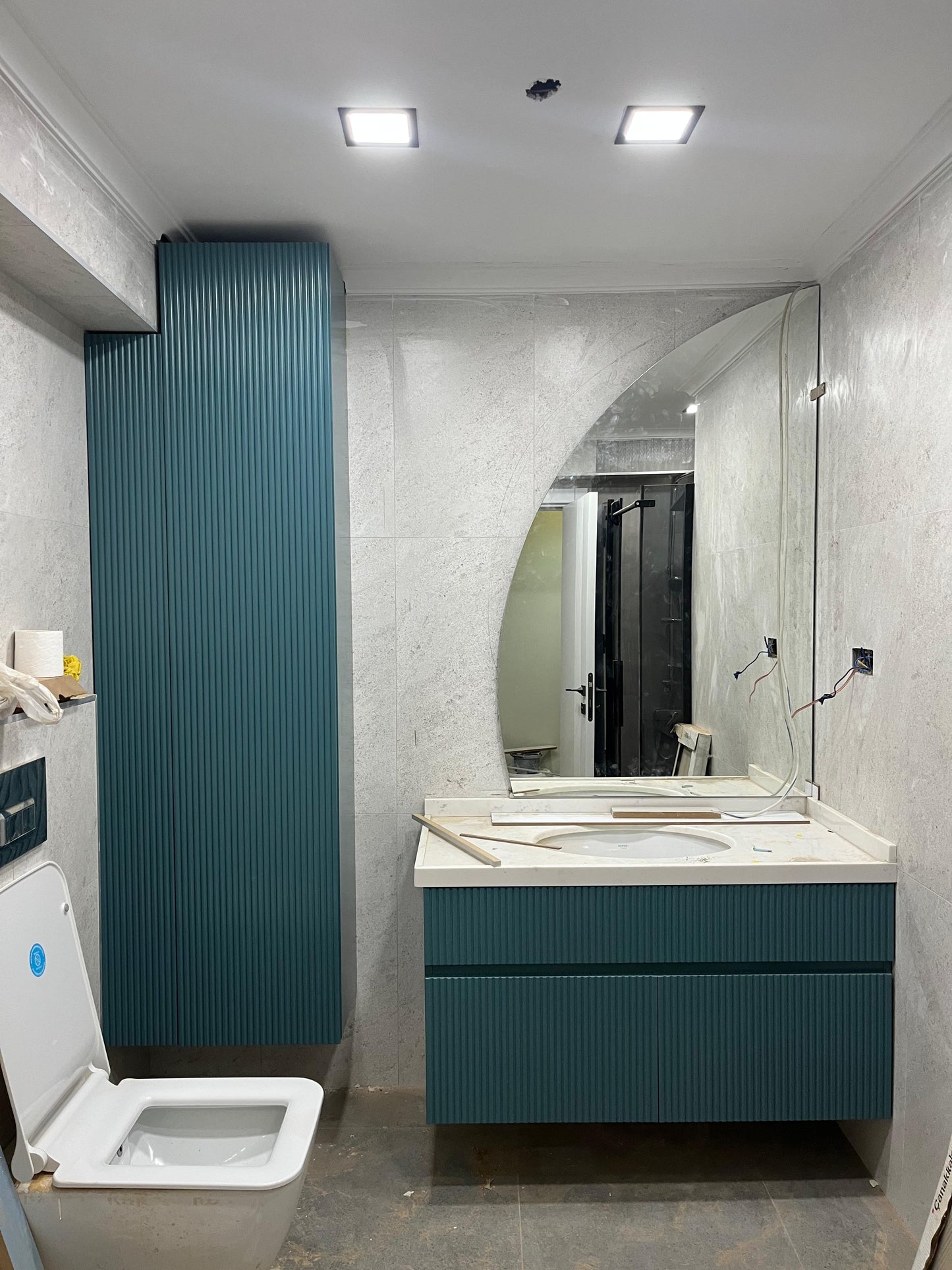 Banyo Dolabı